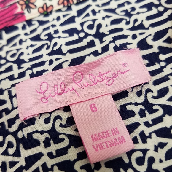 Lilly Pulitzer size 6 Sailing Button Down Blouse - Picture 2 of 8